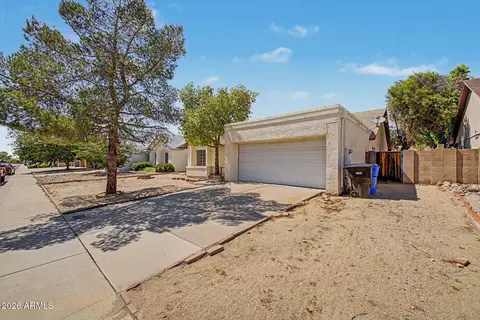 Exterior - 818 W Oraibi Dr, Phoenix, AZ 85027 photo 2 of 5
