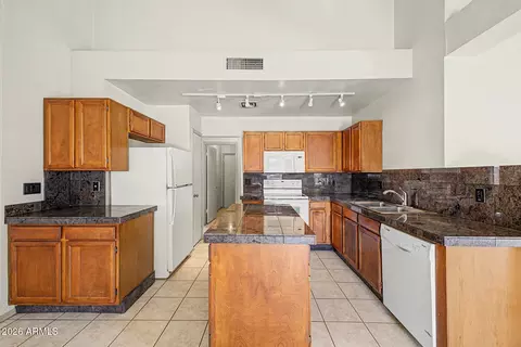 Kitchen - 818 W Oraibi Dr, Phoenix, AZ 85027 photo 1 of 2