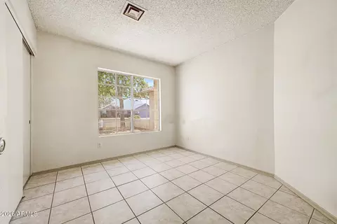 Bedroom - 818 W Oraibi Dr, Phoenix, AZ 85027 photo 3 of 4