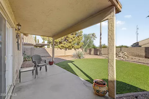 Exterior - 2031 E Parkside Ln, Phoenix, AZ 85024 photo 7 of 7