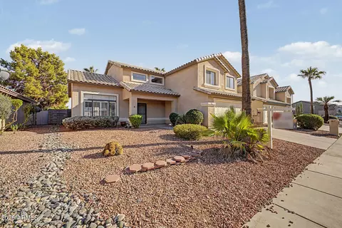 Exterior - 2031 E Parkside Ln, Phoenix, AZ 85024 photo 2 of 7