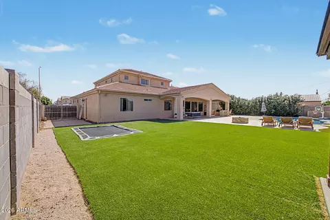 Exterior - 4550 E Princess Dr, Mesa, AZ 85205 photo 6 of 8