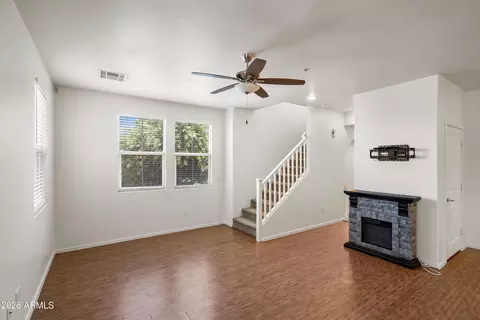 Living - 2304 E Hidalgo Ave, Phoenix, AZ 85040 photo 3 of 4