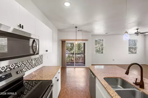 Kitchen - 2304 E Hidalgo Ave, Phoenix, AZ 85040 photo 5 of 6