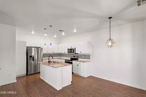 Kitchen - 2304 E Hidalgo Ave, Phoenix, AZ 85040 photo 1 of 6