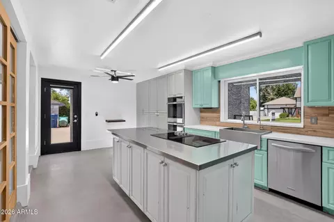 Kitchen - 3059 E Inverness Ave, Mesa, AZ 85204 photo 1 of 6