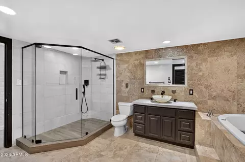 Bath - 3059 E Inverness Ave, Mesa, AZ 85204 photo 5 of 7