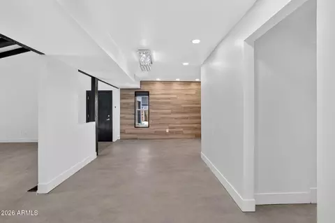 Entry Way - 3059 E Inverness Ave, Mesa, AZ 85204 photo 4 of 7