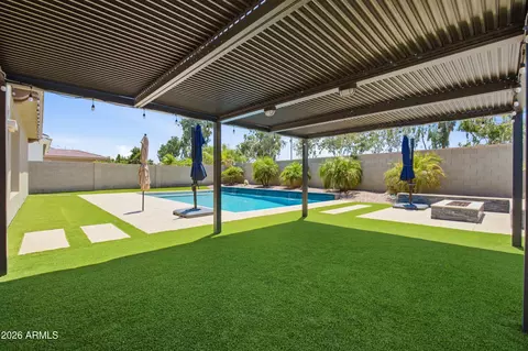 Exterior - 4353 E Santa Fe Ct, Gilbert, AZ 85297 photo 9 of 32