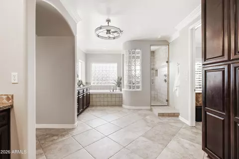 Bath - 4353 E Santa Fe Ct, Gilbert, AZ 85297 photo 3 of 6