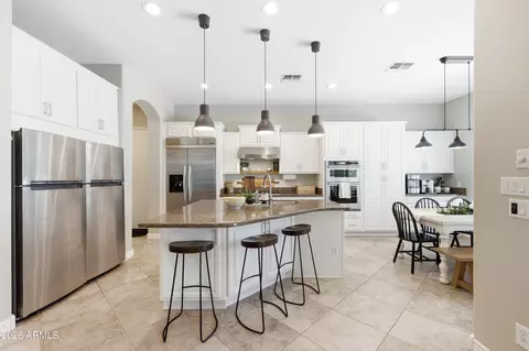 Kitchen - 4353 E Santa Fe Ct, Gilbert, AZ 85297 photo 2 of 8