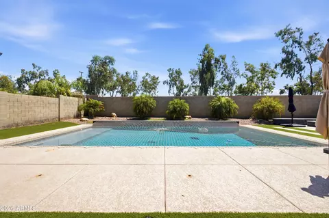 Exterior - 4353 E Santa Fe Ct, Gilbert, AZ 85297 photo 17 of 32