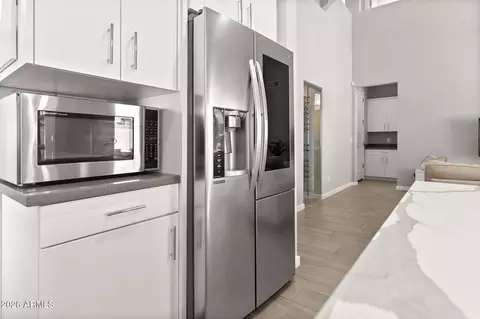 Kitchen - 2750 E Yale St, Phoenix, AZ 85008 photo 3 of 4