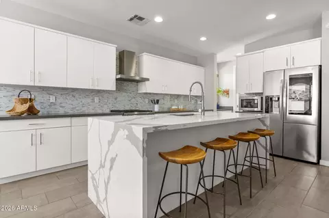 Kitchen - 2750 E Yale St, Phoenix, AZ 85008 photo 2 of 4