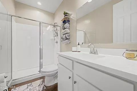 Bath - 7641 W Odeum Ln, Phoenix, AZ 85043 photo 6 of 6
