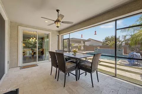 Exterior - 7641 W Odeum Ln, Phoenix, AZ 85043 photo 5 of 13