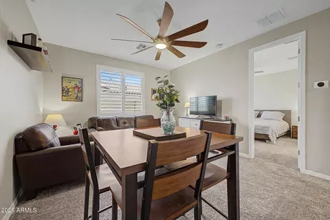 Dining - 7641 W Odeum Ln, Phoenix, AZ 85043 photo 3 of 3