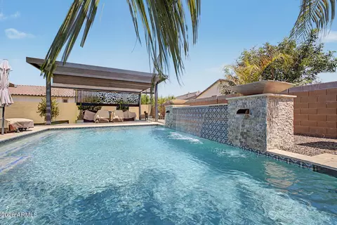 Exterior - 7641 W Odeum Ln, Phoenix, AZ 85043 photo 13 of 13