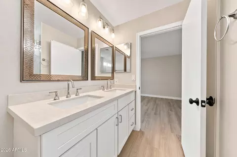 Bath - 7144 S Juniper St, Tempe, AZ 85283 photo 2 of 5