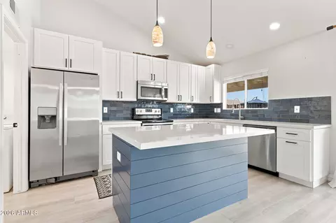 Kitchen - 7144 S Juniper St, Tempe, AZ 85283 photo 3 of 4