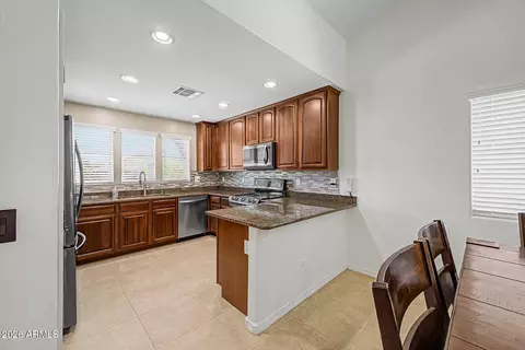 Kitchen - 4038 Expedition Way, Phoenix, AZ 85050 photo 1 of 4