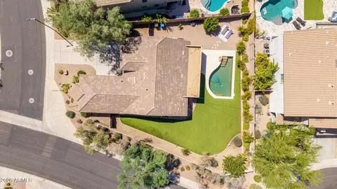 View/Area - 4038 Expedition Way, Phoenix, AZ 85050 photo 1 of 4