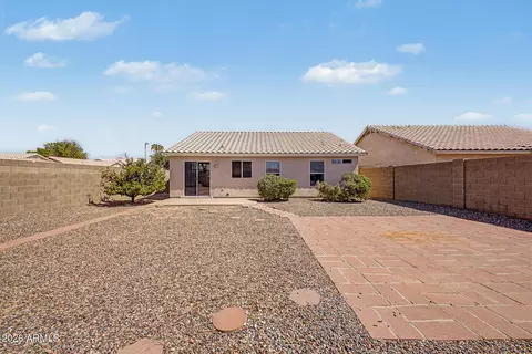 Exterior - 297 W Washington Ave, Gilbert, AZ 85233 photo 5 of 6