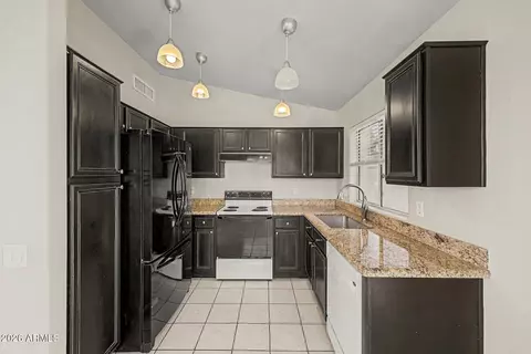 Kitchen - 297 W Washington Ave, Gilbert, AZ 85233 photo 2 of 3