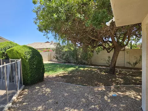 Exterior - 4135 E Pinto Ln, Phoenix, AZ 85050 photo 11 of 15