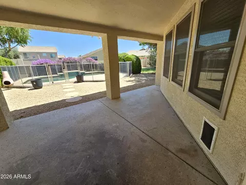 Exterior - 4135 E Pinto Ln, Phoenix, AZ 85050 photo 7 of 15
