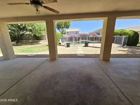 Exterior - 4135 E Pinto Ln, Phoenix, AZ 85050 photo 6 of 15