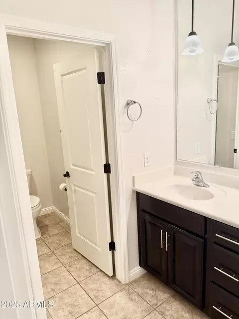 Bath - 146 E Bernie Ln, Gilbert, AZ 85295 photo 4 of 4