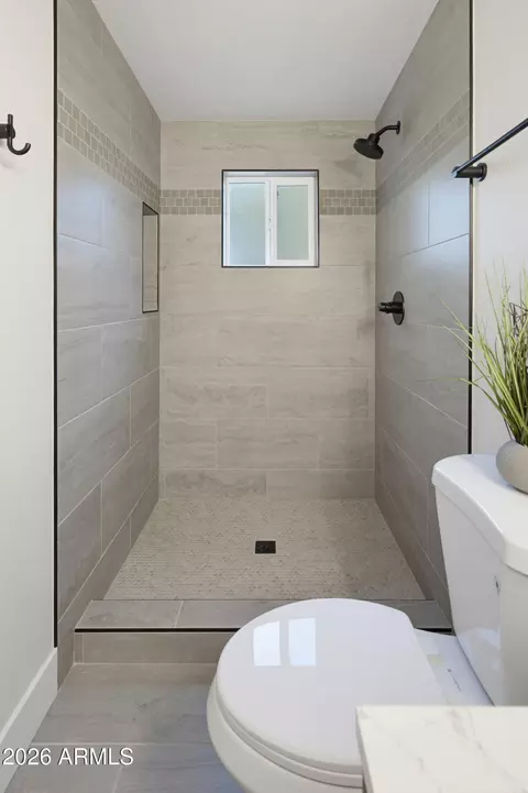 Bath - 2143 E Hale St, Mesa, AZ 85213 photo 3 of 3