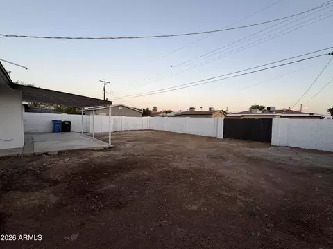 Exterior - 3749 W Osborn Rd, Phoenix, AZ 85019 photo 4 of 4