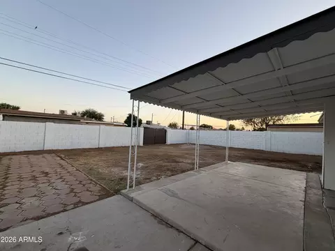 Exterior - 3749 W Osborn Rd, Phoenix, AZ 85019 photo 1 of 4