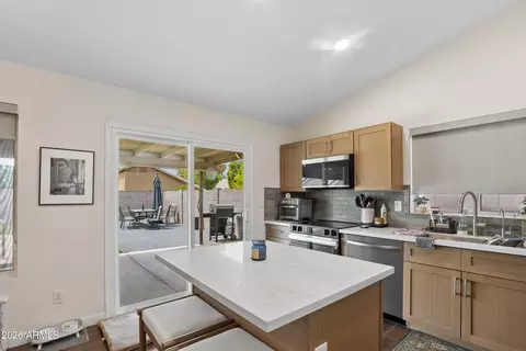 Kitchen - 10727 El Moro Ave, Mesa, AZ 85208 photo 2 of 5