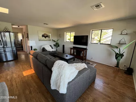 Living - 313 E Pine St, Payson, AZ 85541 photo 3 of 8