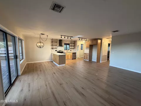 Living - 313 E Pine St, Payson, AZ 85541 photo 1 of 8