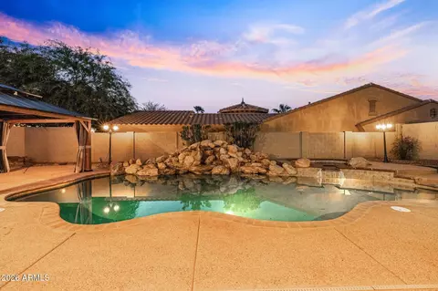 Exterior - 4352 E Santa Fe Ct, Gilbert, AZ 85297 photo 5 of 13
