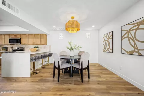 Dining - 601 E Wescott Dr, Phoenix, AZ 85024 photo 1 of 4