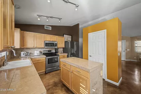 Kitchen - 2253 E Heston Dr, Phoenix, AZ 85024 photo 2 of 3