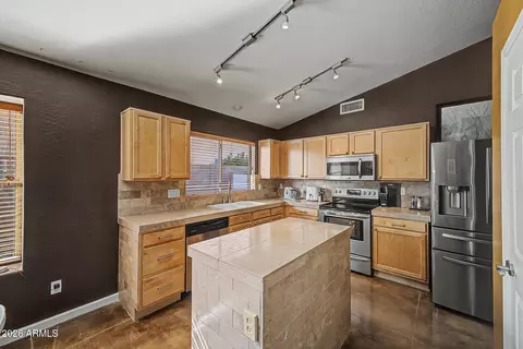 Kitchen - 2253 E Heston Dr, Phoenix, AZ 85024 photo 1 of 3