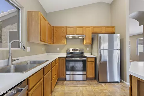 Kitchen - 4337 E Campo Bello Dr, Phoenix, AZ 85032 photo 5 of 5