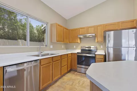 Kitchen - 4337 E Campo Bello Dr, Phoenix, AZ 85032 photo 2 of 5
