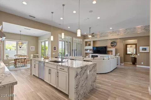 Kitchen - 3663 E Strawberry Dr, Gilbert, AZ 85298 photo 4 of 7