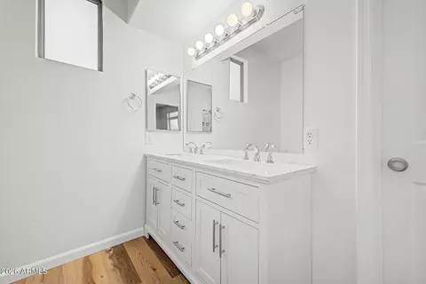 Bath - 2402 E 5th St #1561, Tempe, AZ 85281 photo 3 of 4