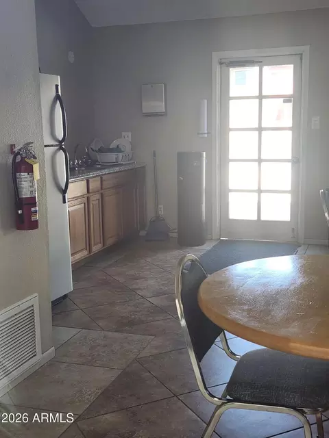 Other - 5525 E Thomas Rd #I3, Phoenix, AZ 85018 photo 2 of 4
