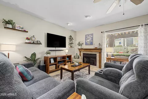 Living - 815 E Grovers Ave #37, Phoenix, AZ 85022 photo 1 of 2