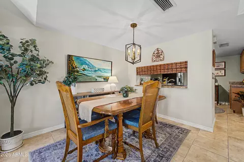 Dining - 815 E Grovers Ave #37, Phoenix, AZ 85022 photo 1 of 1