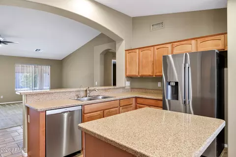 Kitchen - 9952 Emerald Dr, Sun Lakes, AZ 85248 photo 6 of 6